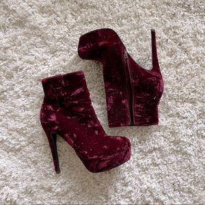 Dark magenta ankle boots! Size 7.5